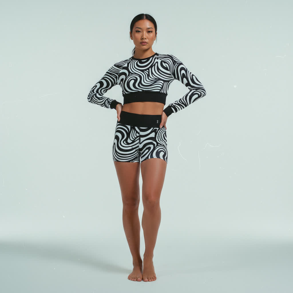 COUNTERPOINT YOGA SHORTS